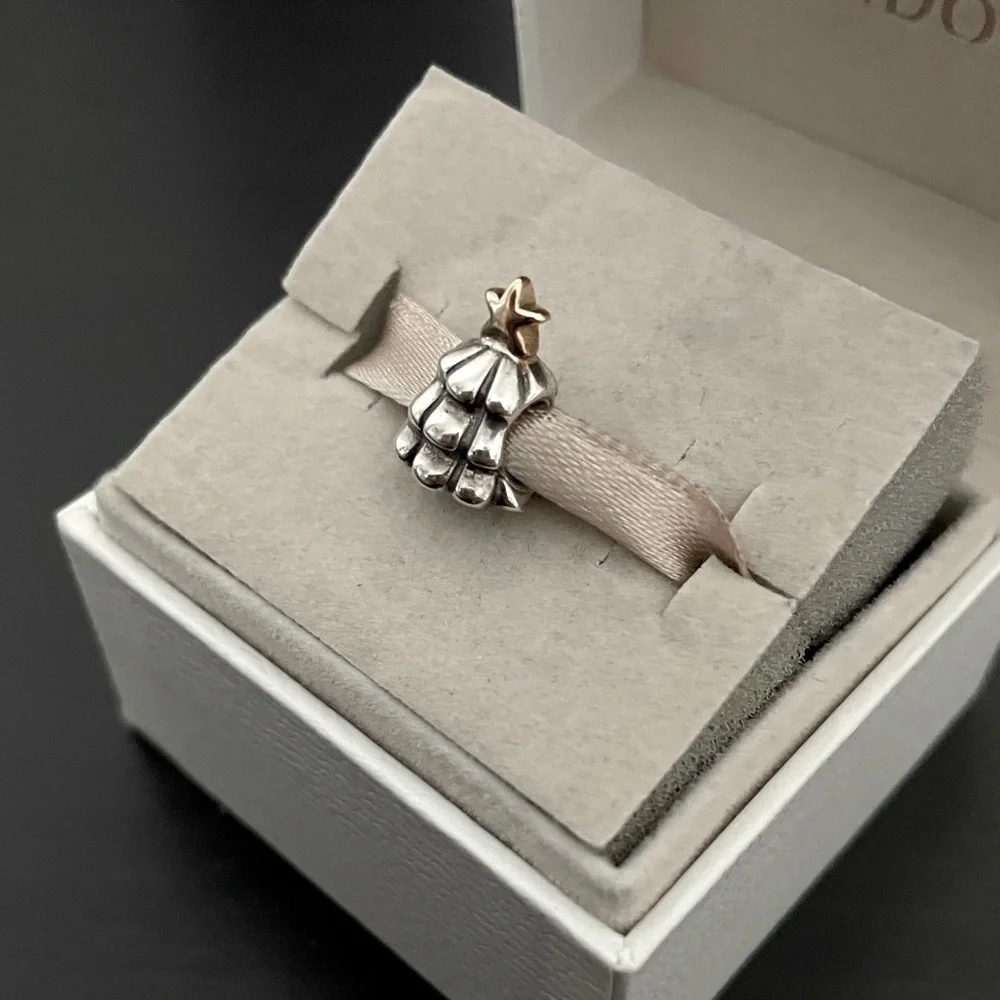 Pandora Christmas tree 14k star